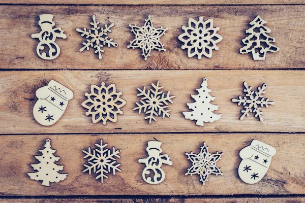 Decoración de Navidad con copo de nieve de madera en la mesa con spac copia —  Fotos de Stock