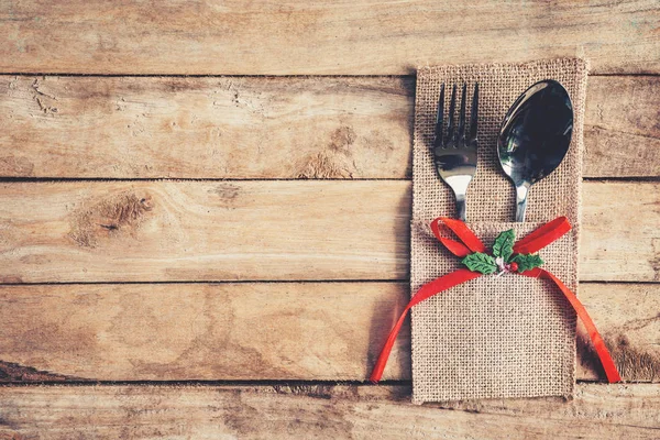 Definição de lugar de mesa de natal e prataria com espaço . — Fotografia de Stock