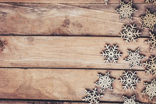 Sneeuwvlokken op hout achtergrond, Christmas Snow Flakes, Winter Dec — Stockfoto