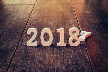 Ahşap numaraları numarası 2018, yeni yıl 2018 için şekillendirme