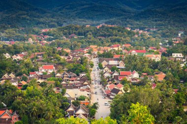 Bakış açısı ve güzel peyzaj luang prabang, Laos.