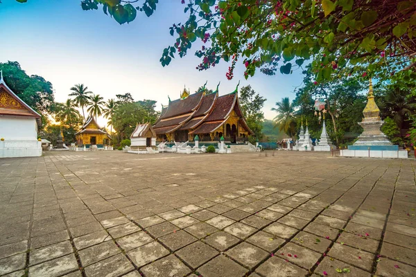 Wat Xieng Thong (Templo de Golden City) en Luang Prabang, Laos. Xie. —  Fotos de Stock