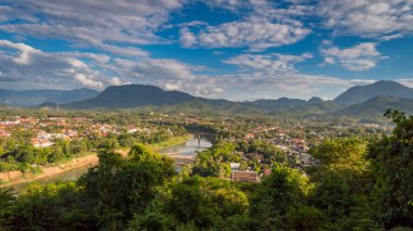 Luang Prabang, Laos üzerinden Mount Phousi görünümünü