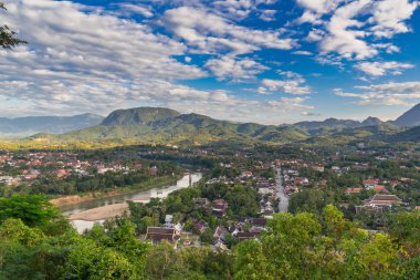 Luang Prabang, Laos, gün batımında bakış açısı için peyzaj.
