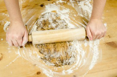 oklava ile pişirme eller