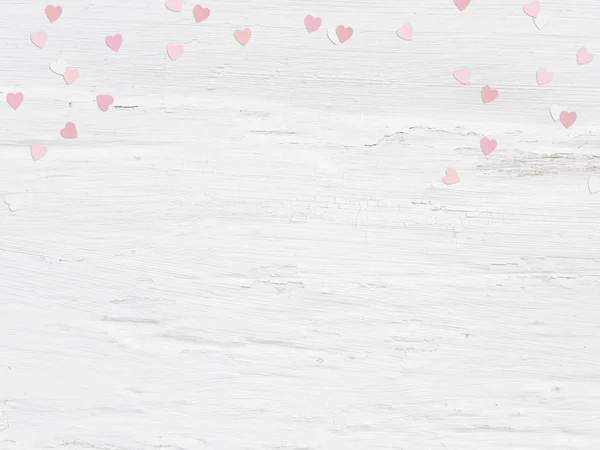 Valentinstag oder Hochzeits-Attrappe Papierherzen Konfetti und leeren Raum für Text. Grunge weißer Hintergrund, flaches Laien-Bild. Ansicht von oben. — Stockfoto