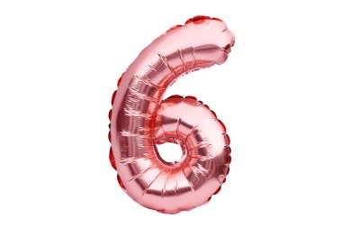 6 numara, gül sarısı şişirilebilir helyum balonundan yapılmış. Altın sarısı folyo balon yazı tipi tam sayılar kümesinin bir parçası, beyaza izole edilmiş. Doğum günü partisi kutlaması, satış ve indirim kavramı
