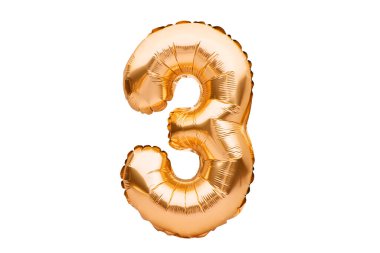 3 numara, altın şişirilebilir helyum balonundan yapılmış. Altın folyo balon yazı tipi tam sayılar kümesinin bir parçası, beyaza izole edilmiş. Doğum günü partisi kutlaması, satış ve indirim kavramı.