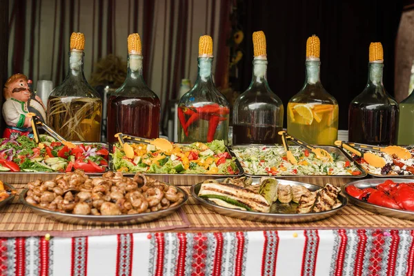 Streetfood Mit Likören Ukrainischen Stil — Stockfoto