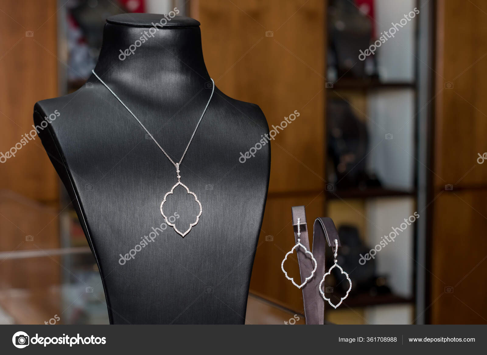 Jewelry - Women Accessories