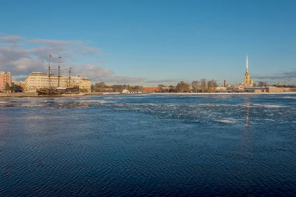 Panoramic view of Hare island with Peter and Paul fortress and N — Stock Photo, Image
