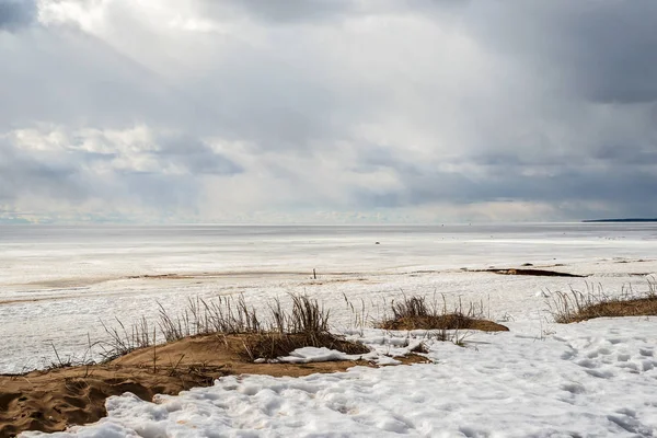 Paesaggio invernale sul Golfo di Finlandia — Foto Stock