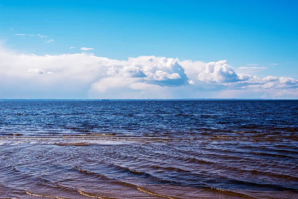 Spring seascape on the Gulf of Finland — Stock Photo, Image
