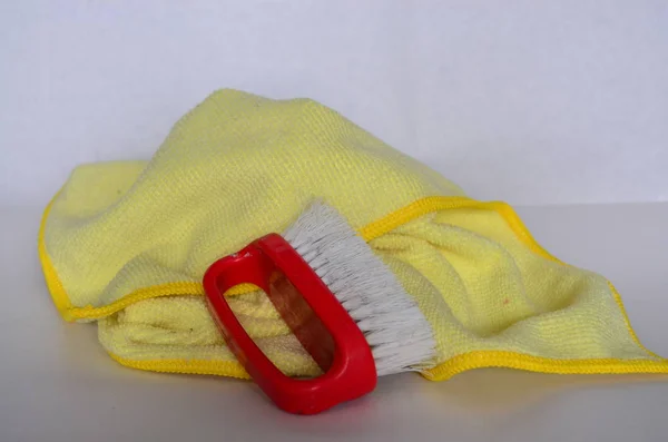 Yellow Towel Cleaning Brush White Background — Stock Photo, Image