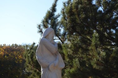 Uman 'ın Sofievsky botanik bahçesindeki heykel