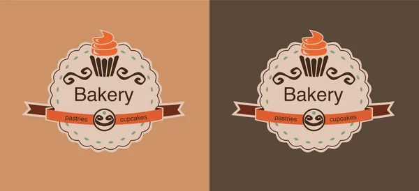 Set Brauner Bäckereietiketten Mit Cupcakes — Stockvektor