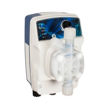 Endüstriyel diyafram ölçüm pompası beyaza izole edildi