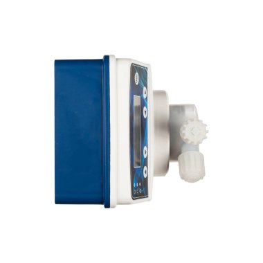 Endüstriyel diyafram ölçüm pompası beyaza izole edildi