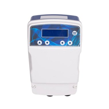 Beyaz arkaplanda su punmpu denetleyici izole.