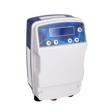 Beyaz arkaplanda su punmpu denetleyici izole.