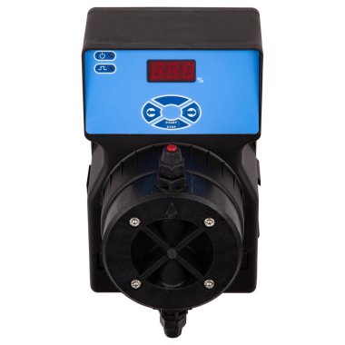 Ac siyah plastik diyafram pompası beyaz arkaplanda izole.