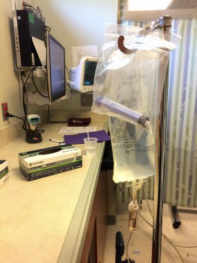 Hastanedeki damar içi solüsyonu.