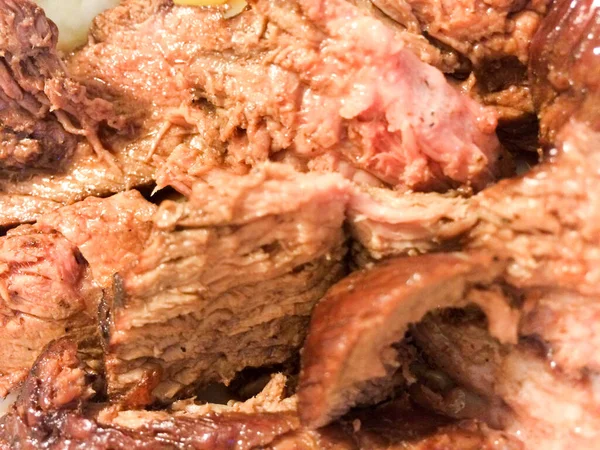 Filet mignon carne bovina succosa alla griglia su fondo piatto bianco — Foto Stock