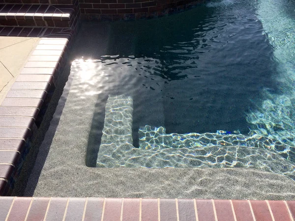 Diseño moderno de la piscina —  Fotos de Stock