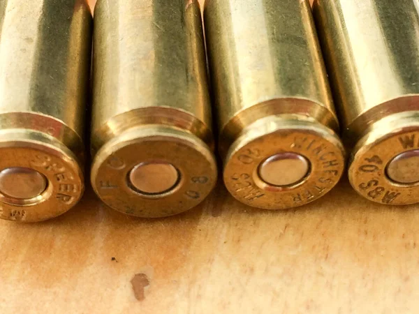 Balas 40 calibre .40 ferreiro e Wesson Winchester — Fotografia de Stock