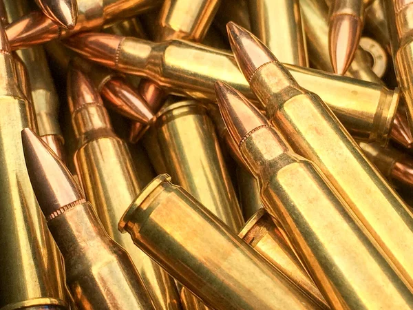 223 'lük kurşunlar. AR 15 tüfeği için 5.56 kalibrelik mühimmat.