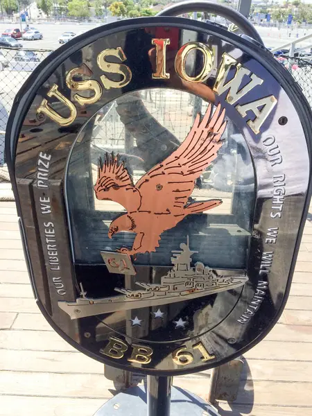 USS Iowa πολεμικό πλοίο θωρηκτό έμβλημα — Φωτογραφία Αρχείου