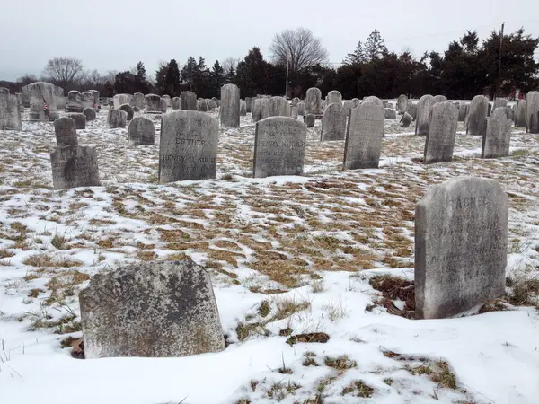 Old cemetery gravestones with snow — Stock Photo, Image