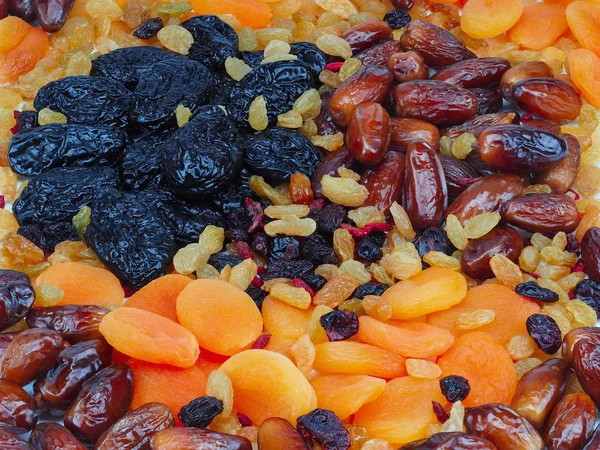 Mixed dried fruit