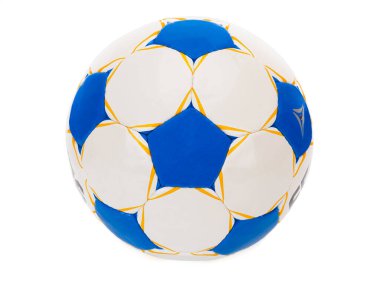 Deri futbol topu kırpma yolu ile beyaz üzerine izole