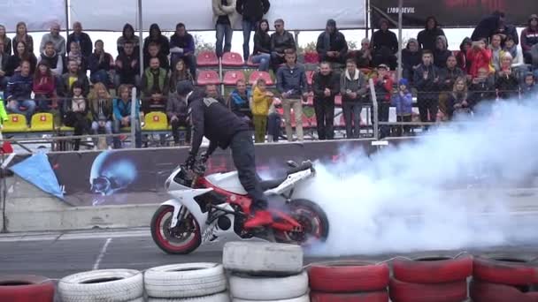 Kiev Ucrania Oct 2016 Ciclista Profesional Una Motocicleta Haciendo Agotamiento — Vídeos de Stock