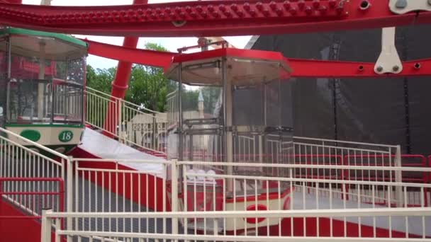 Riesenrad aus nächster Nähe — Stockvideo