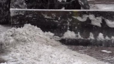 Traktör sürme karda street, yakın çekim