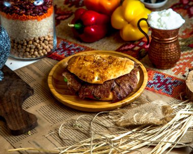 Kırbaçlanmış ayran ile et donörü