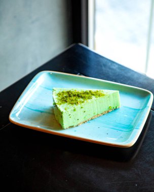 Sandviç, dondurma ve naneli.