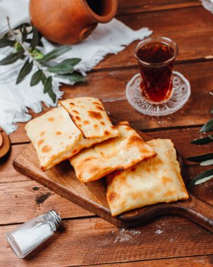 Masada beyaz peynirli krepler