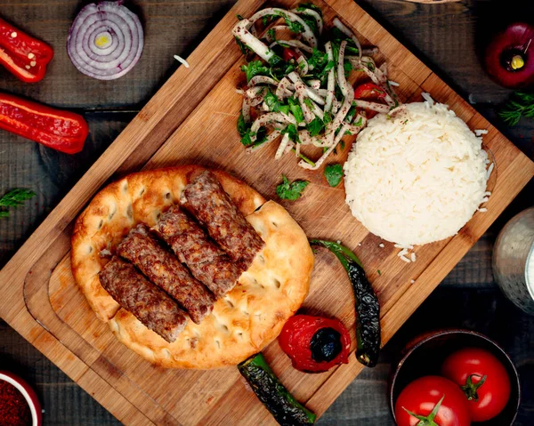 Lule Kebab Sur Pain Riz — Photo