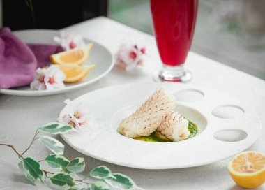 Masada soslu taze balık