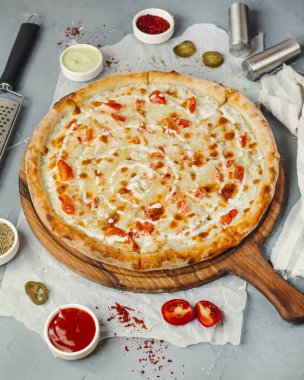 margarita pizza on the table _