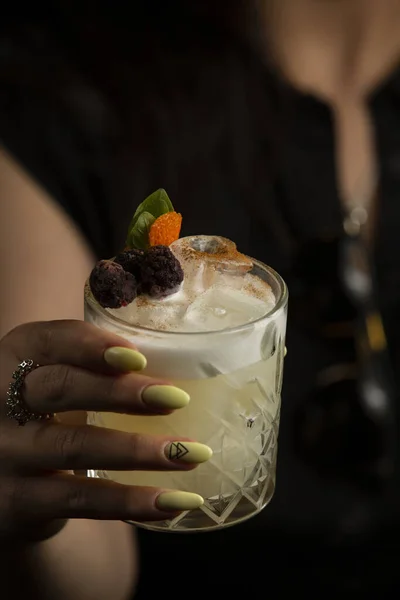 Woman Holding Glass Cocktail Garnished Dried Raspberries — Stock Photo, Image