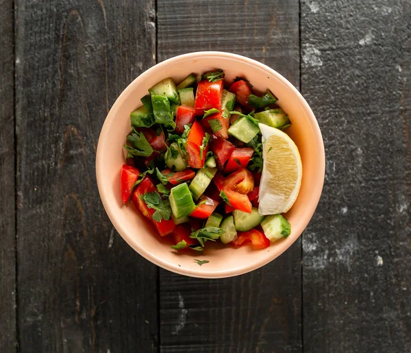 Herdesallad Med Gurka Tomatörter Garvade Med Citron — Stockfoto