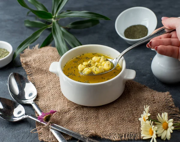 Traditionell dushbara på bordet — Stockfoto