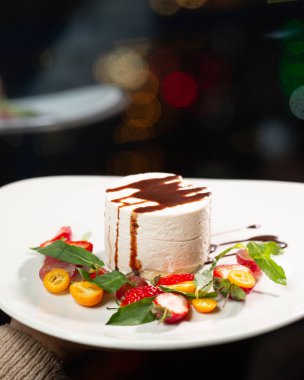 Çikolatalı, sebzeli ve meyveli lezzet