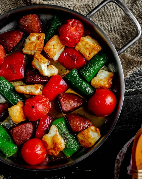 Morceaux Frits Viande Poulet Légumes Vue Dessus — Photo