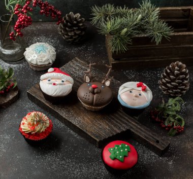 Masanın üzerine tatlı krep