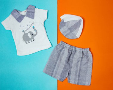 a pair of child clothes __